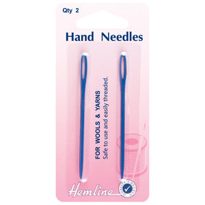 Hemline Wool and Yarn Needles Plastic qty 2
